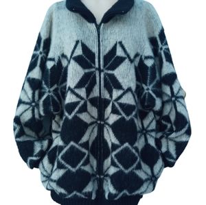 Vintage Iceland Knit Geometric Snowflake  Black White Wool Sweater Coat